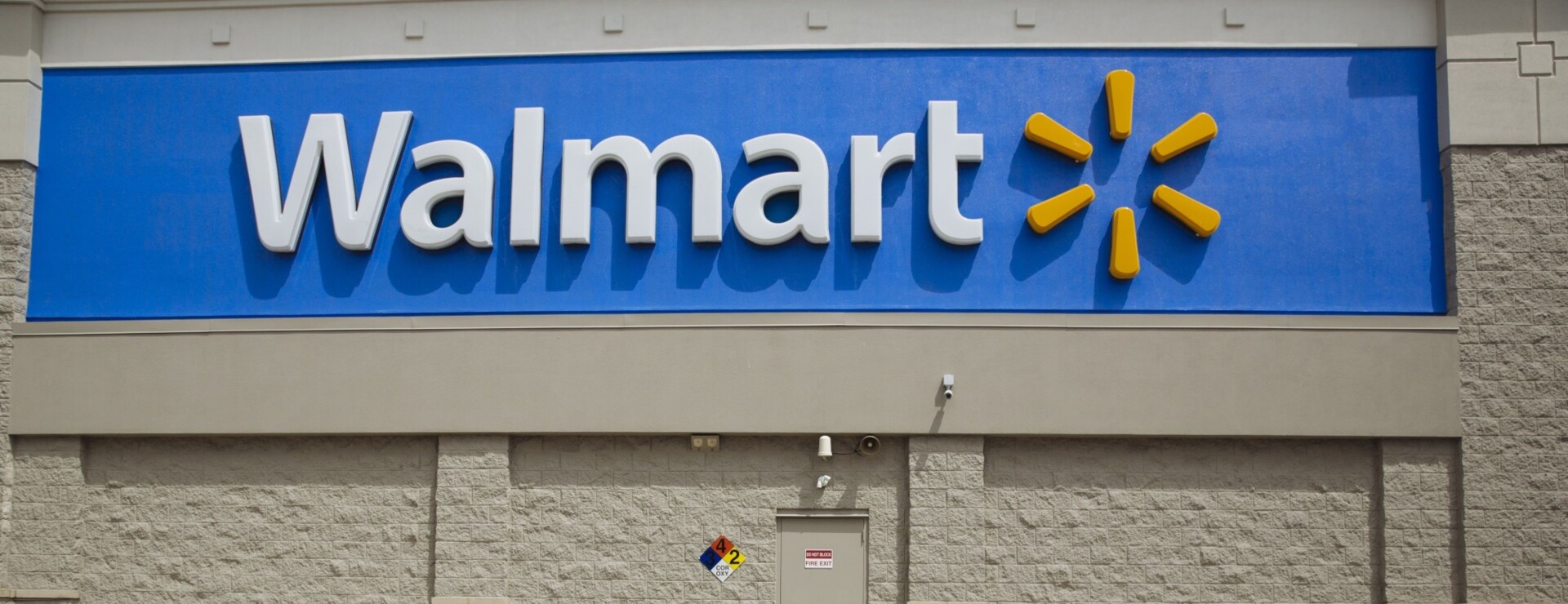 Walmart Workers’ 35 Million Wage Statement Deal Wins Final Nod
